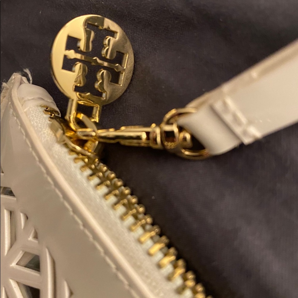 Tory Burch - Picture 2 of 3